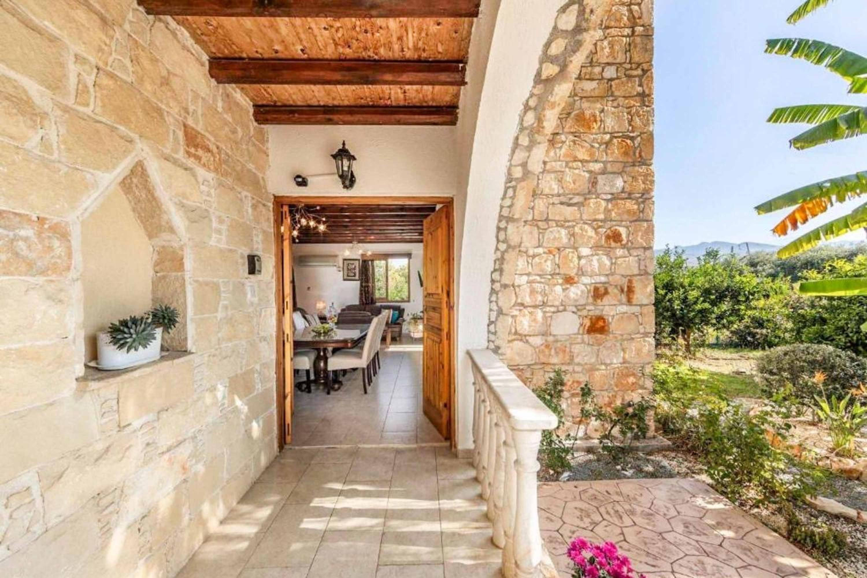 Villa Antonis