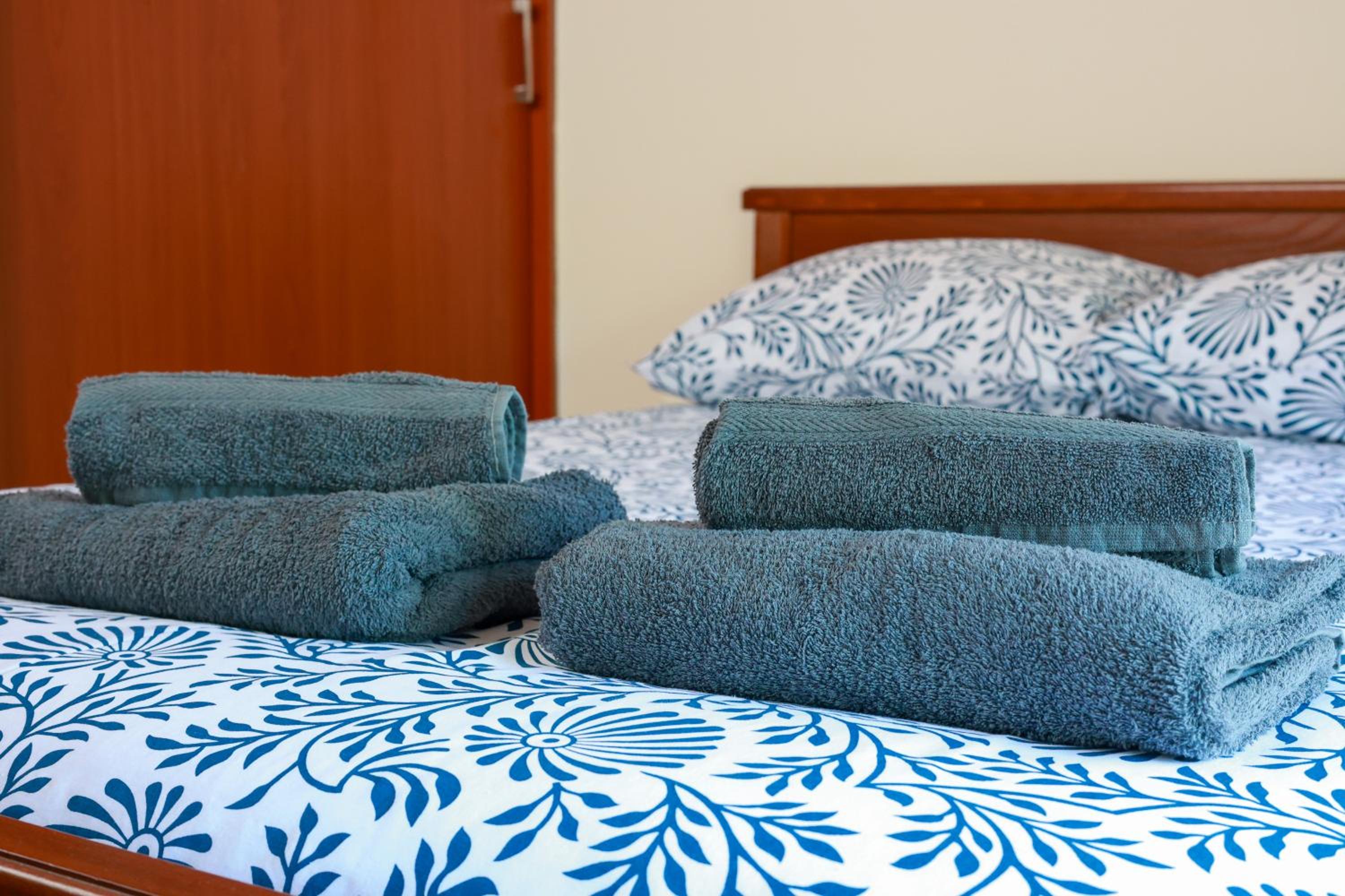 Piale Palms Makenzie Beach Front Apartment Larnaca Airport Area