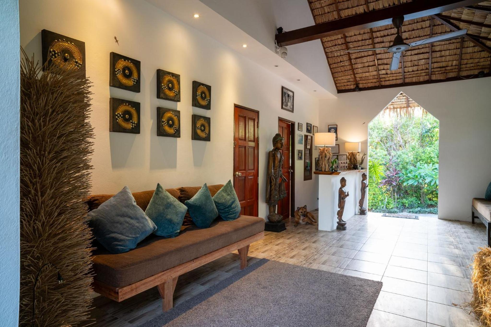 Tropical Season Villa Resort