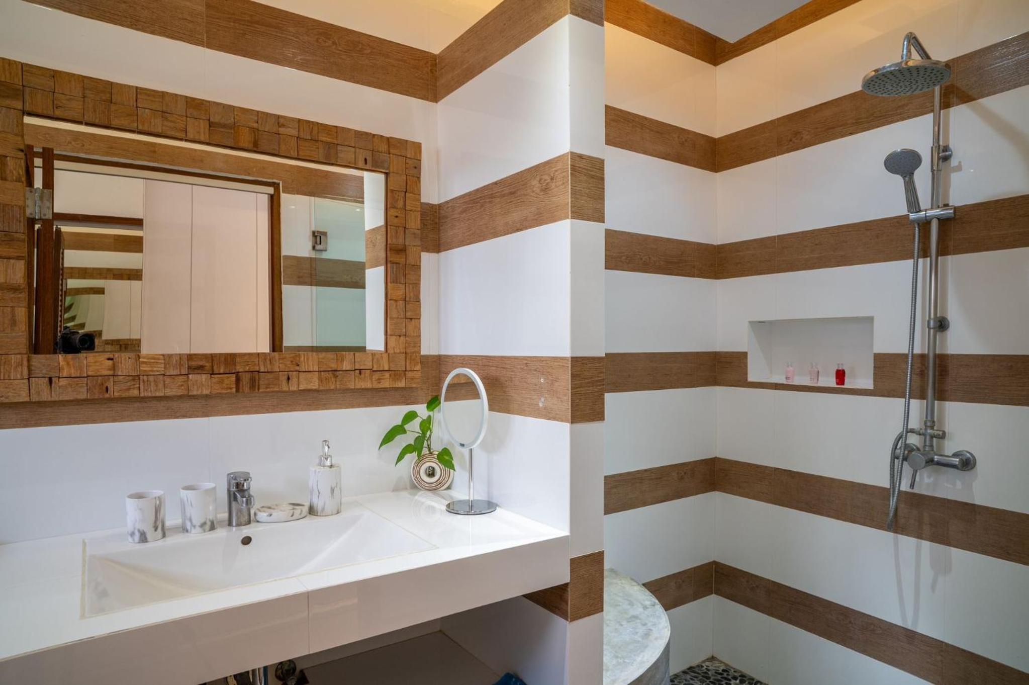 Tropical Season Villa Resort