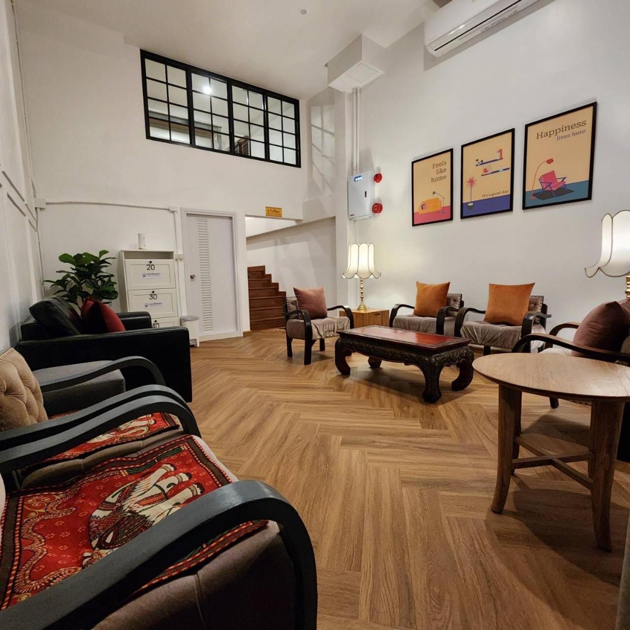 Sleep Walker Poshtel