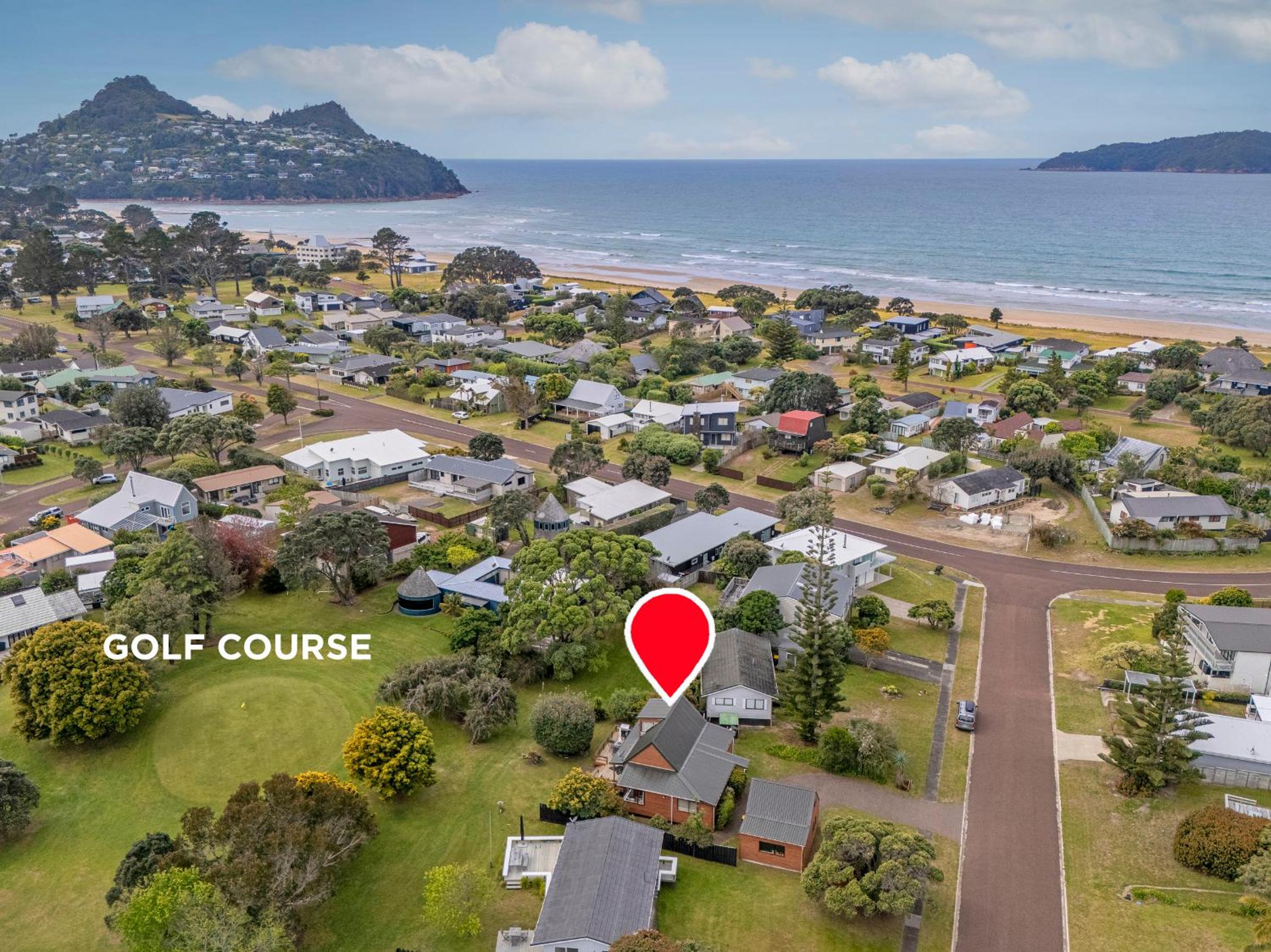 Sea Breeze Bach - Pauanui Holiday Home view 2