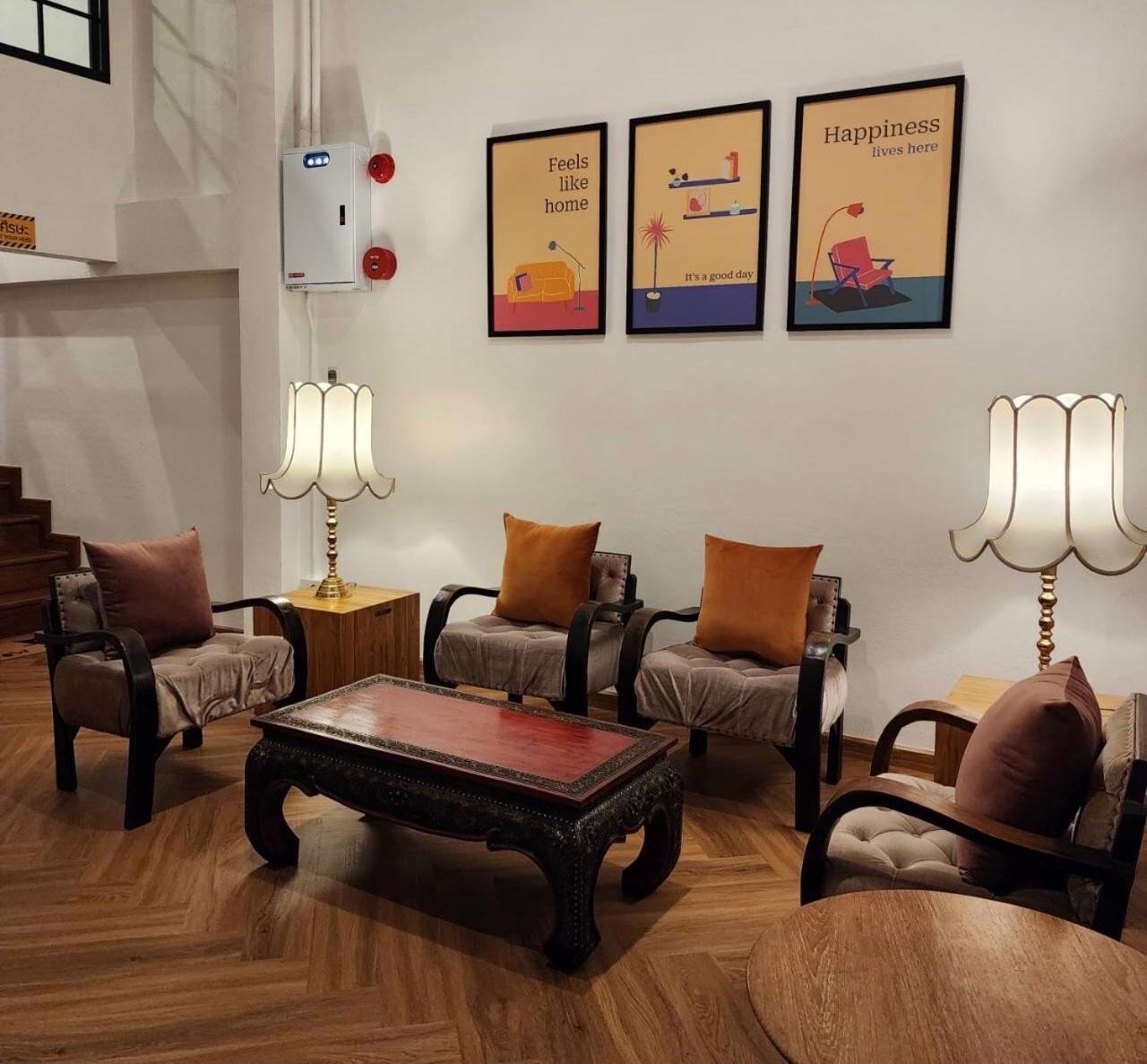 Sleep Walker Poshtel