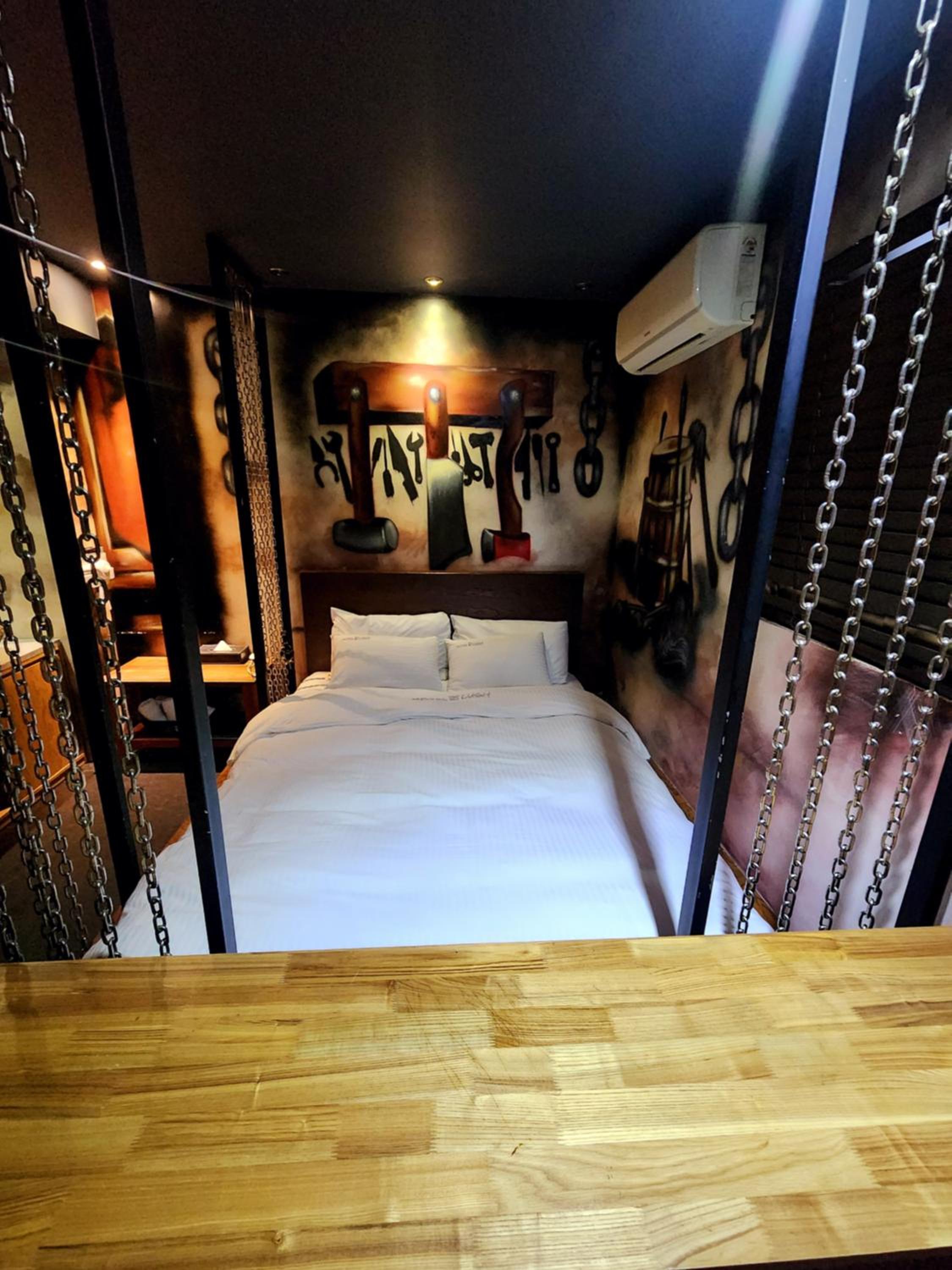 hotel room