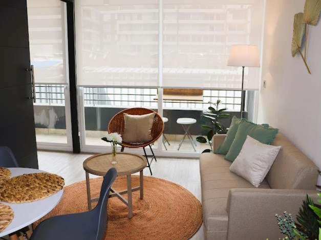 HOM I Nuevo y Comodo Depto 1D1B 2PAX Santiago