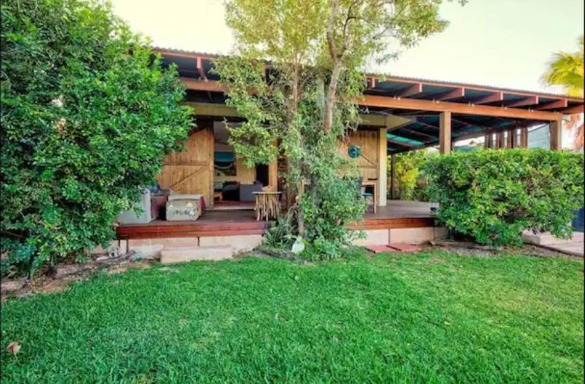 7 Jones Place - Sunrise Cottage