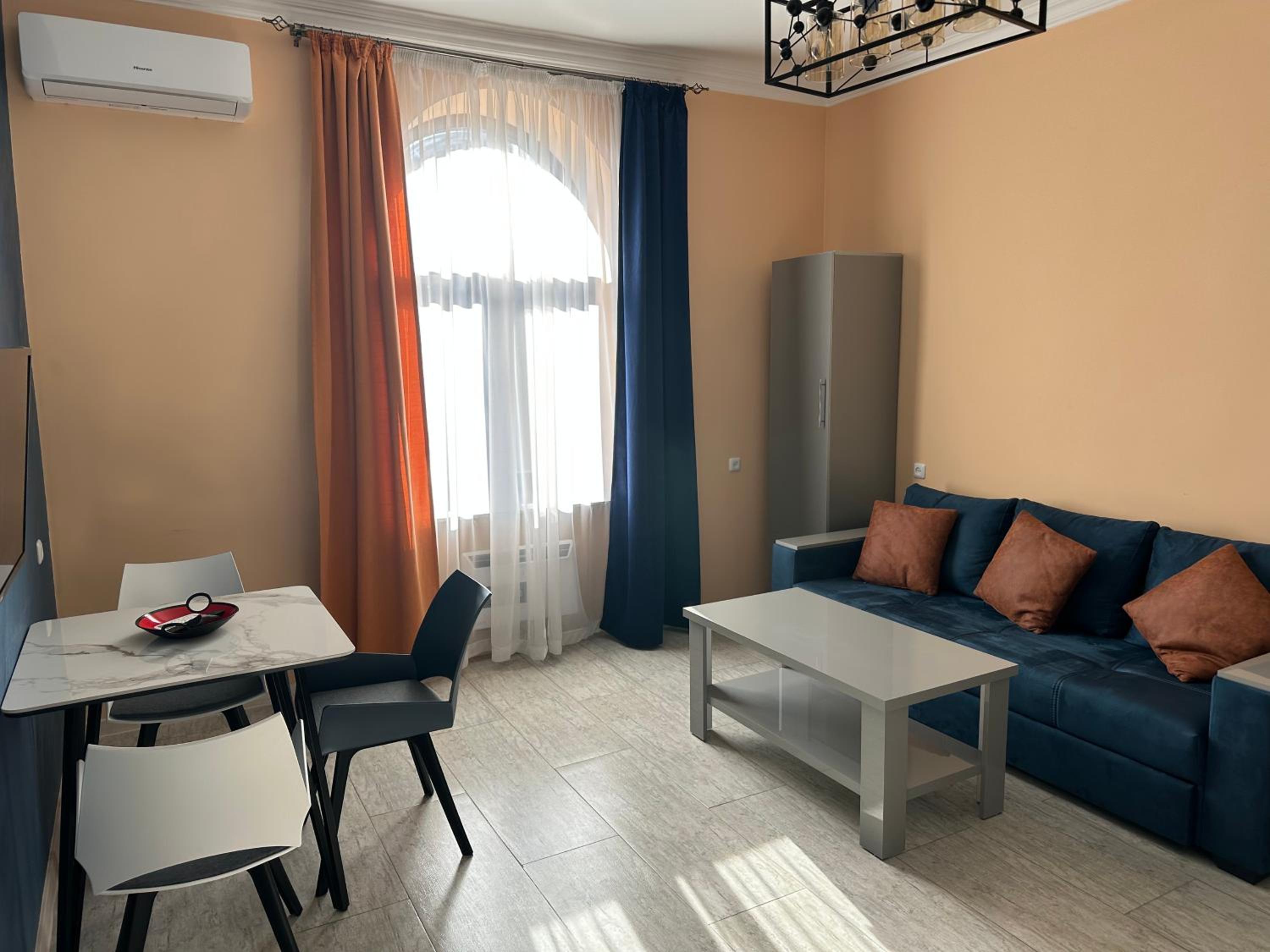 Comfy Apartment in Center