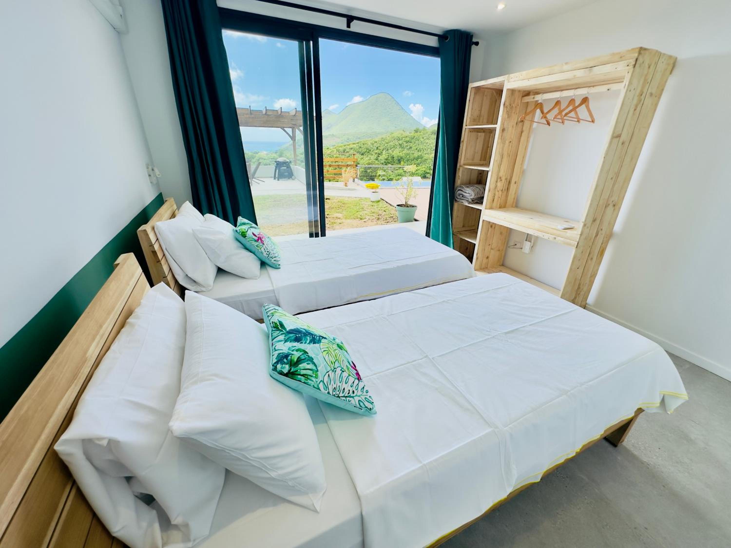 Villa SKY - Vue sur Le Rocher du Diamant view 3