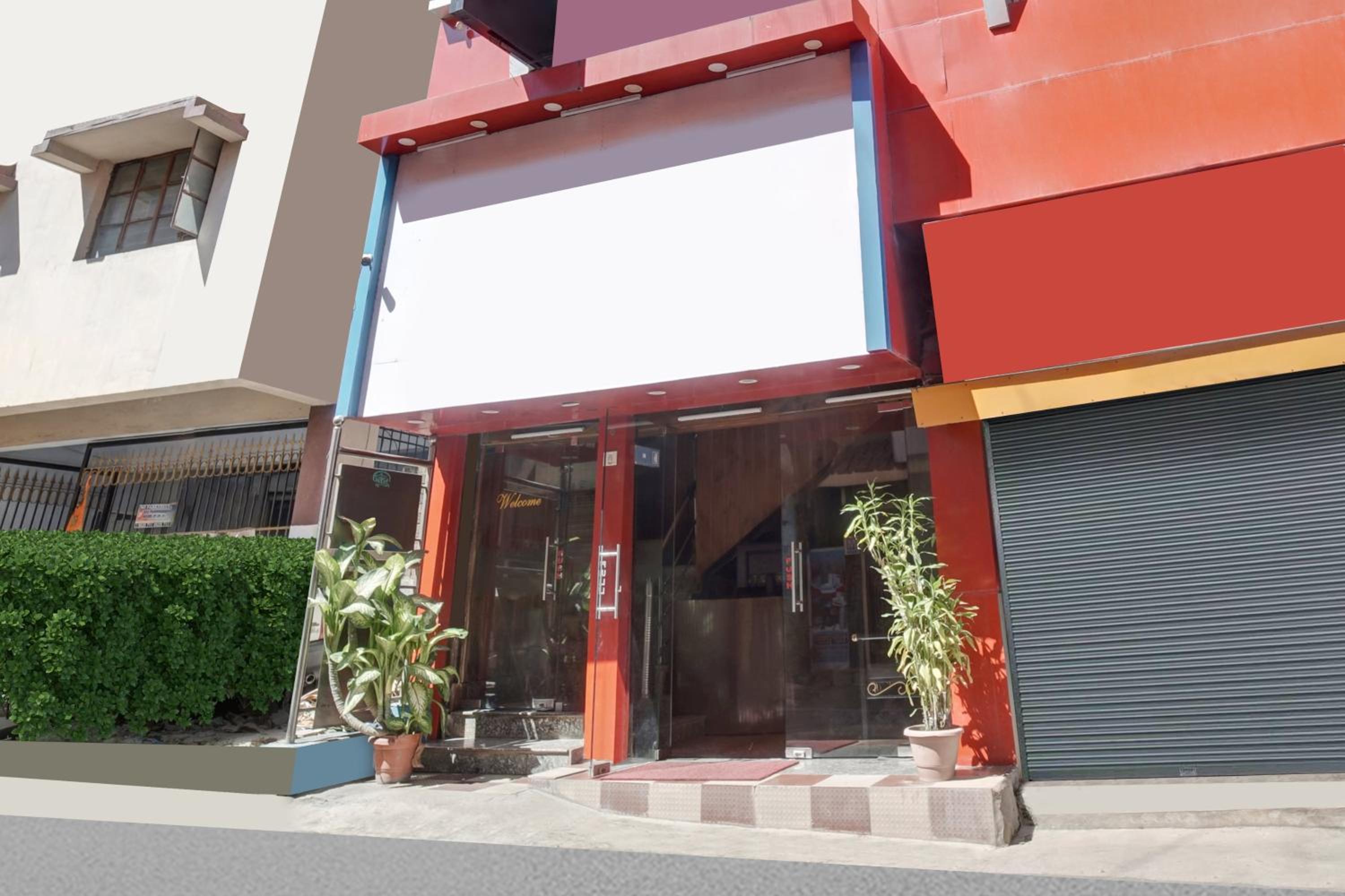 Super Hotel O Jamshedpur Near MGM College formerly Hotel Suman view 3