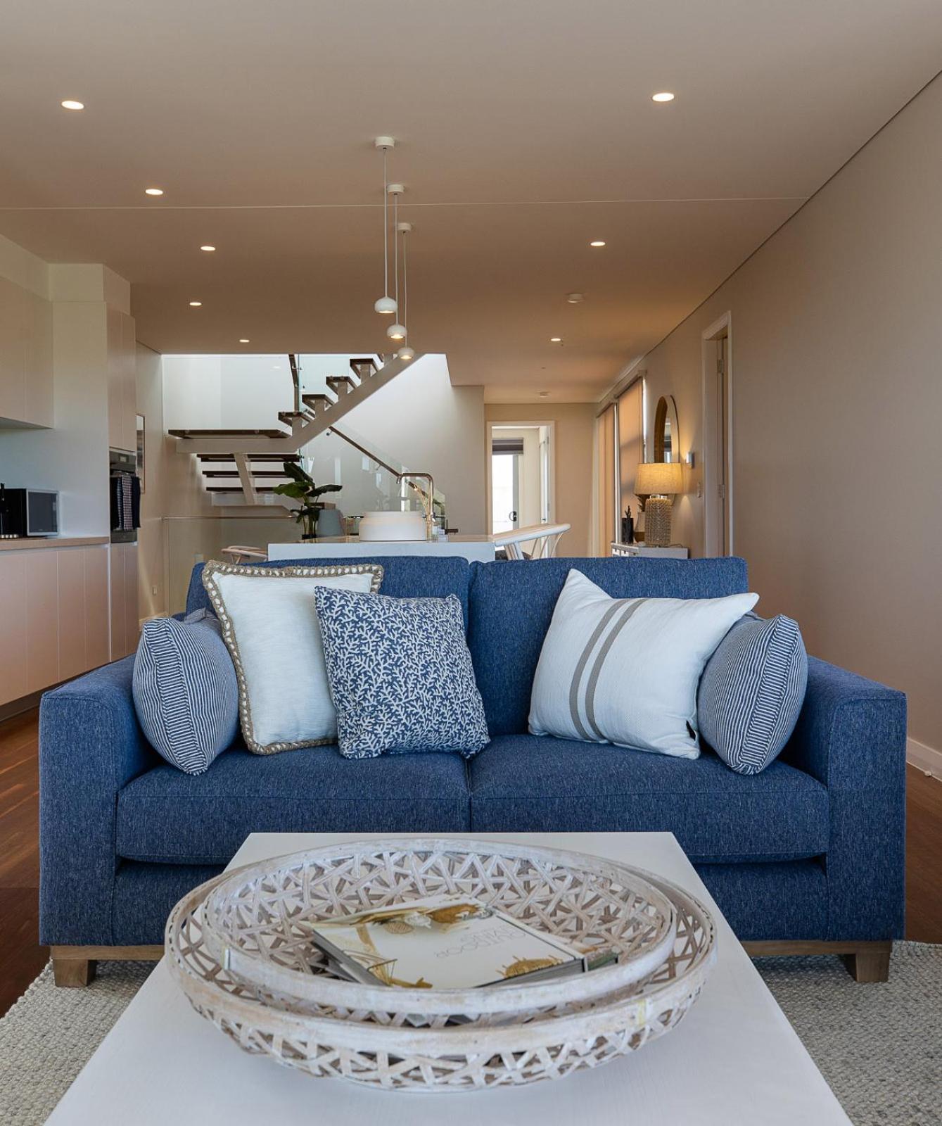 Luxe Waterfront Coastal Retreat