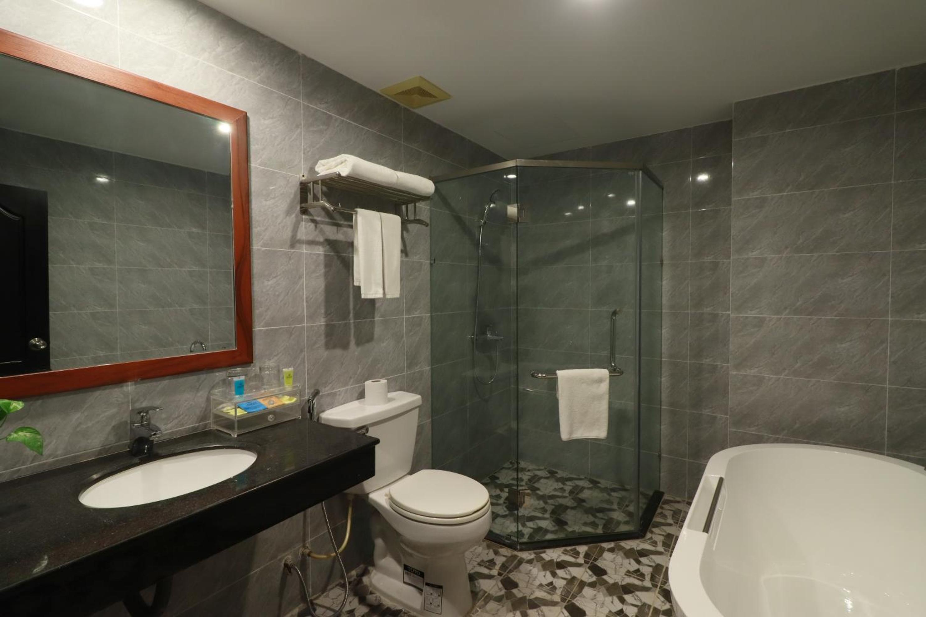 Photo 11