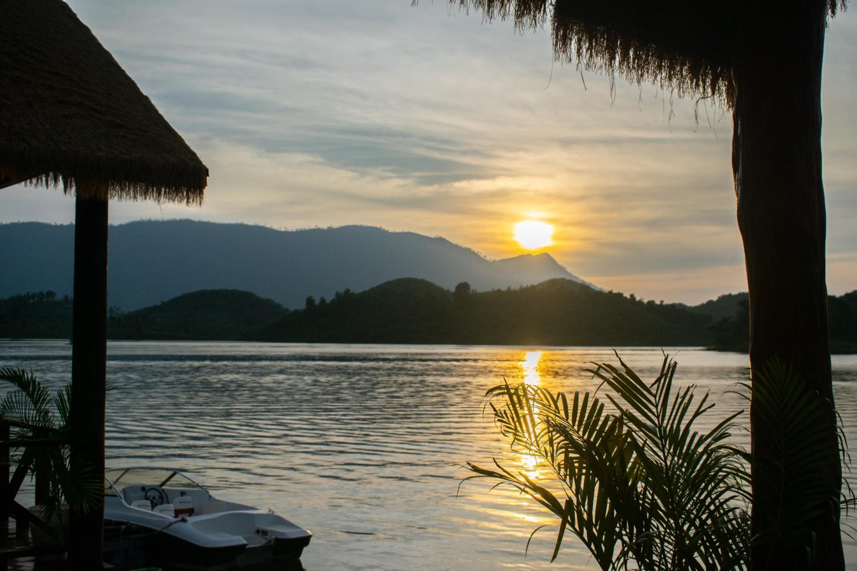 Sunset Nam Ngum resort