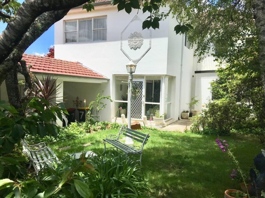 Dalia's Blue Mountain Retreat