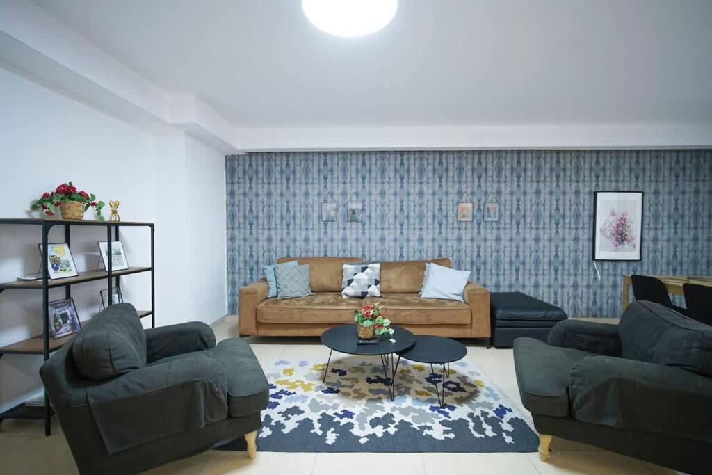 Harav Kuk Modern Apartments By Nimizz view 5