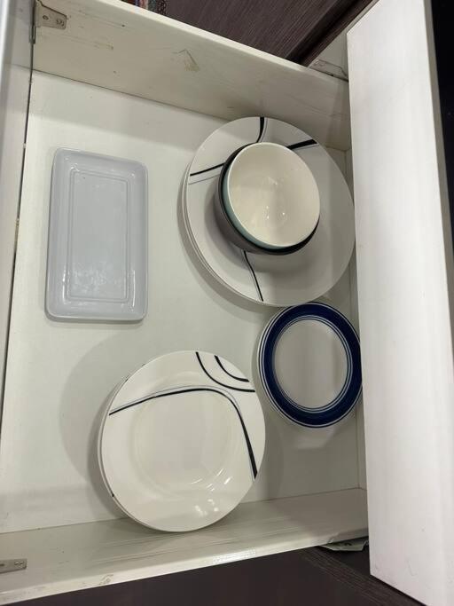 Gramercy Studio with City View fast WIFI Free use of Amenities view 3