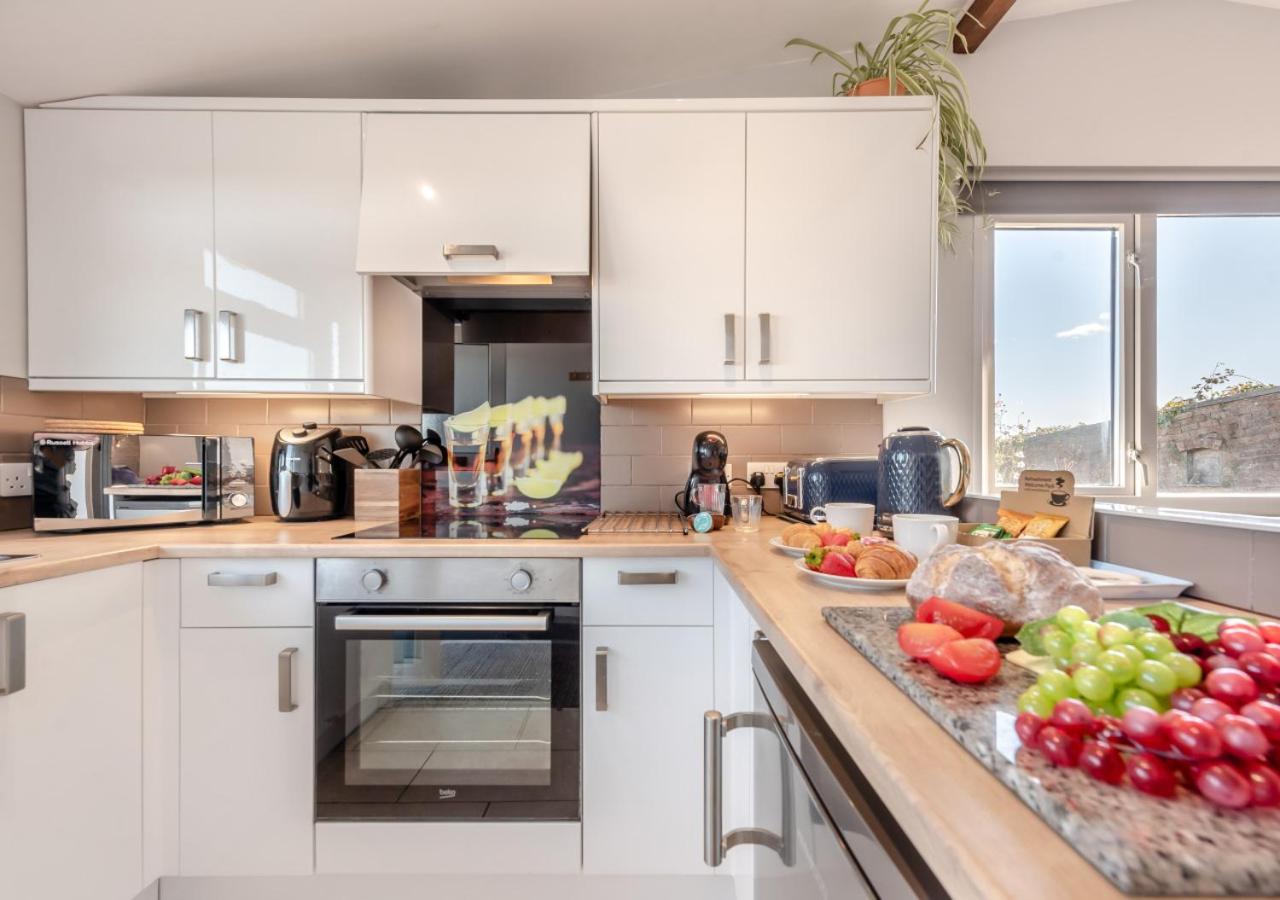 2 Bed in Llangain oc-g30185