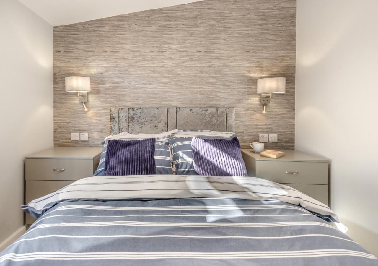 2 Bed in Llangain oc-g30185