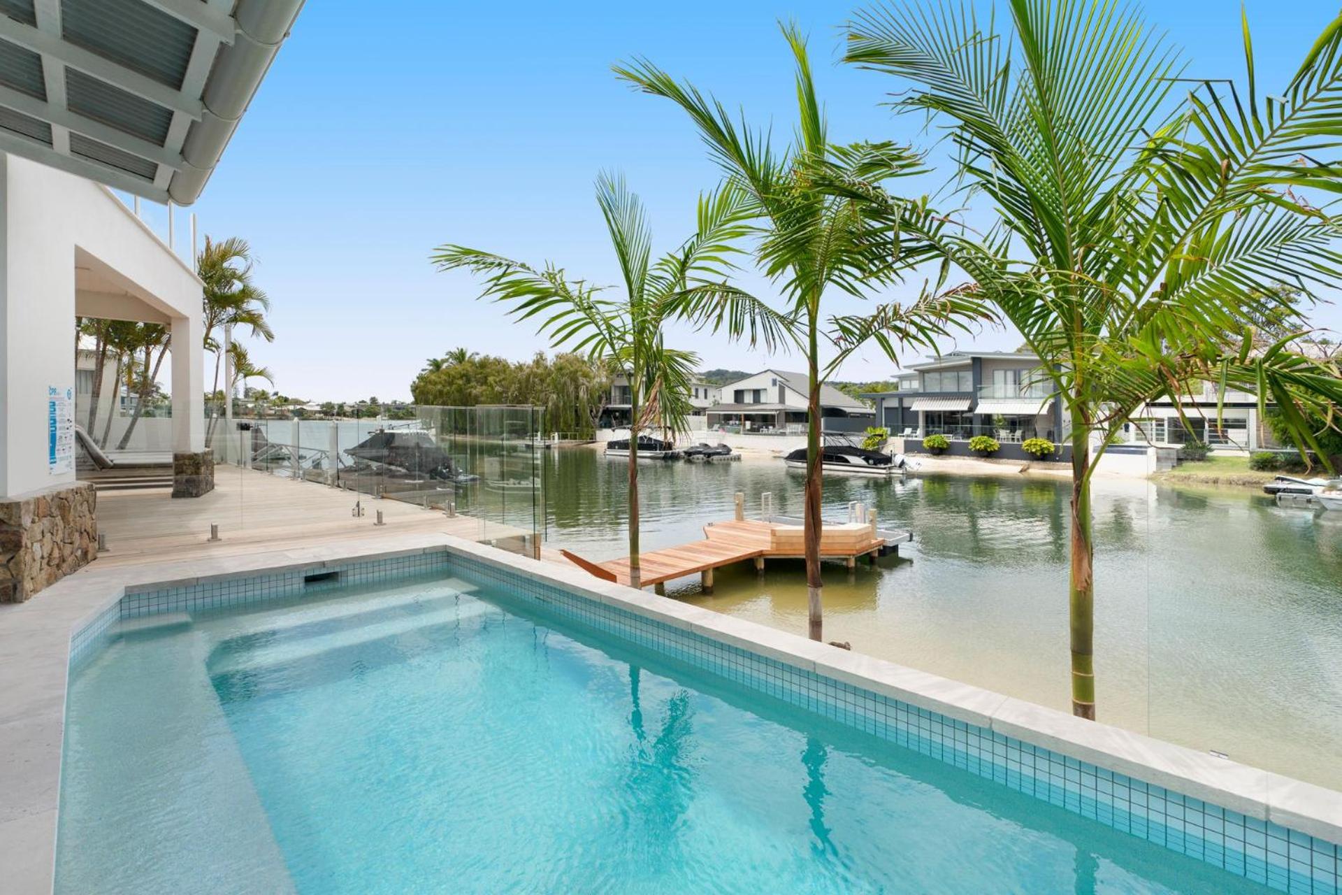 Lucy - Noosa - Noosaville