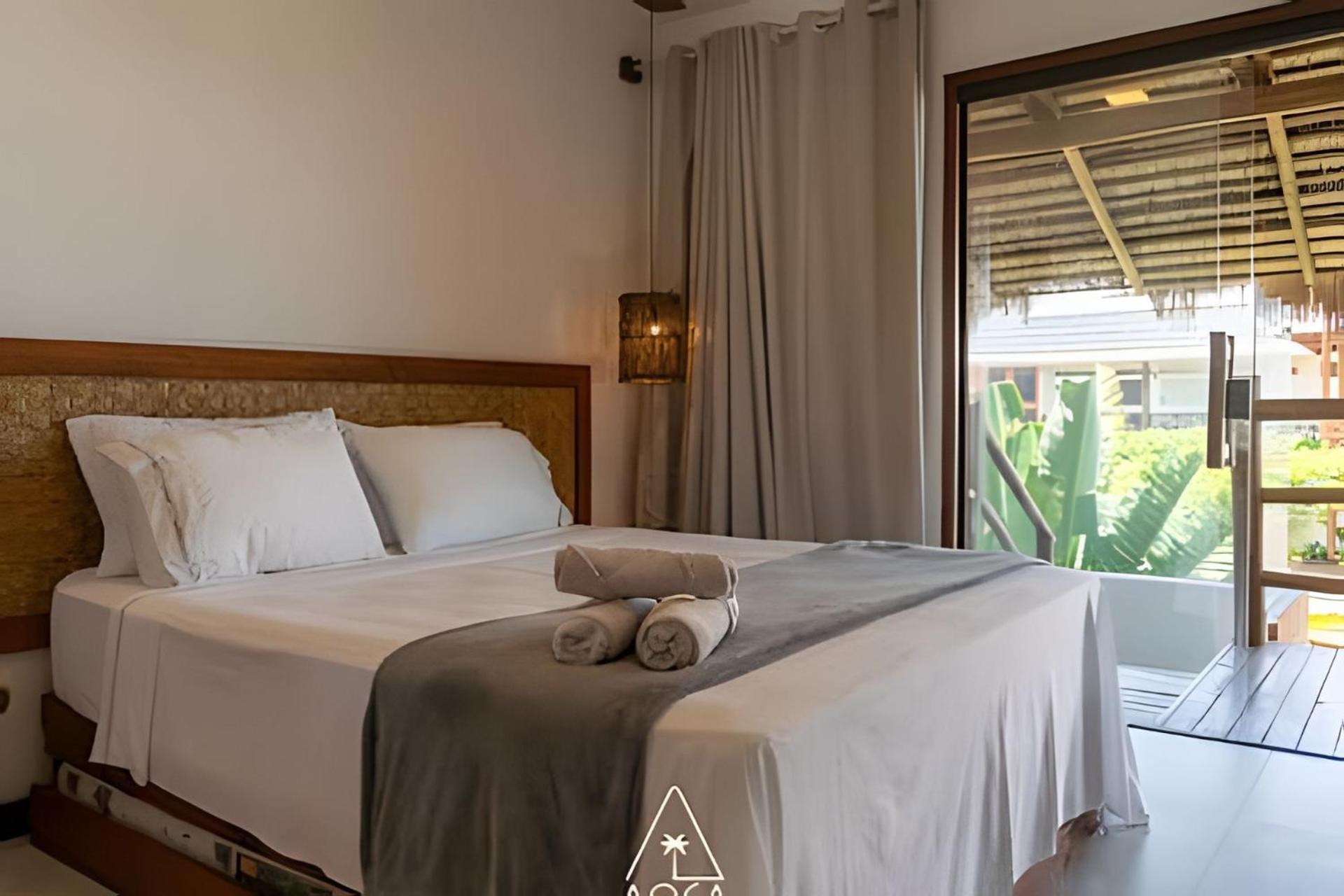 Seafront in the Route of Miracles - Duplex with Pool