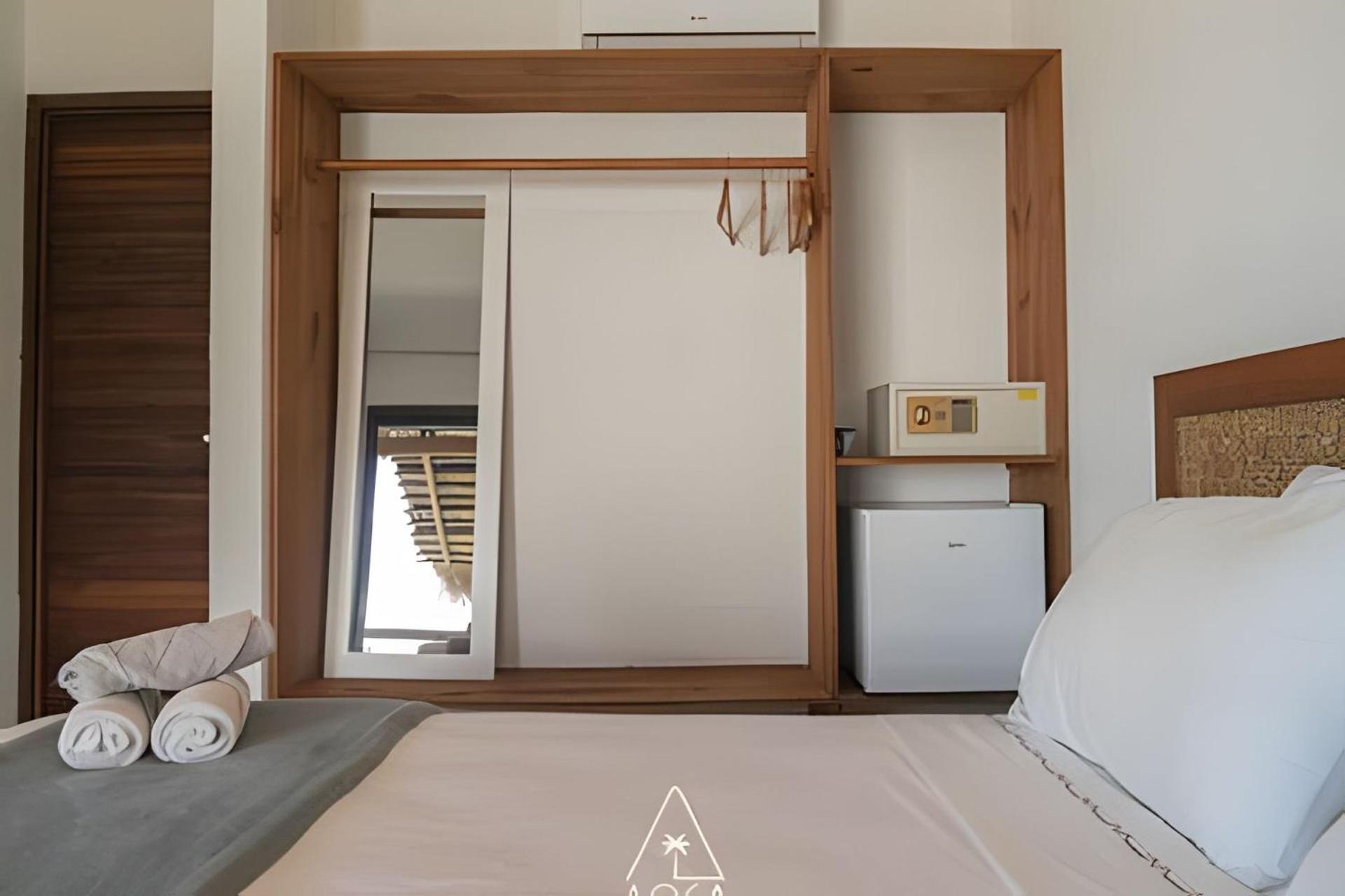 Seafront in the Route of Miracles - Duplex with Pool