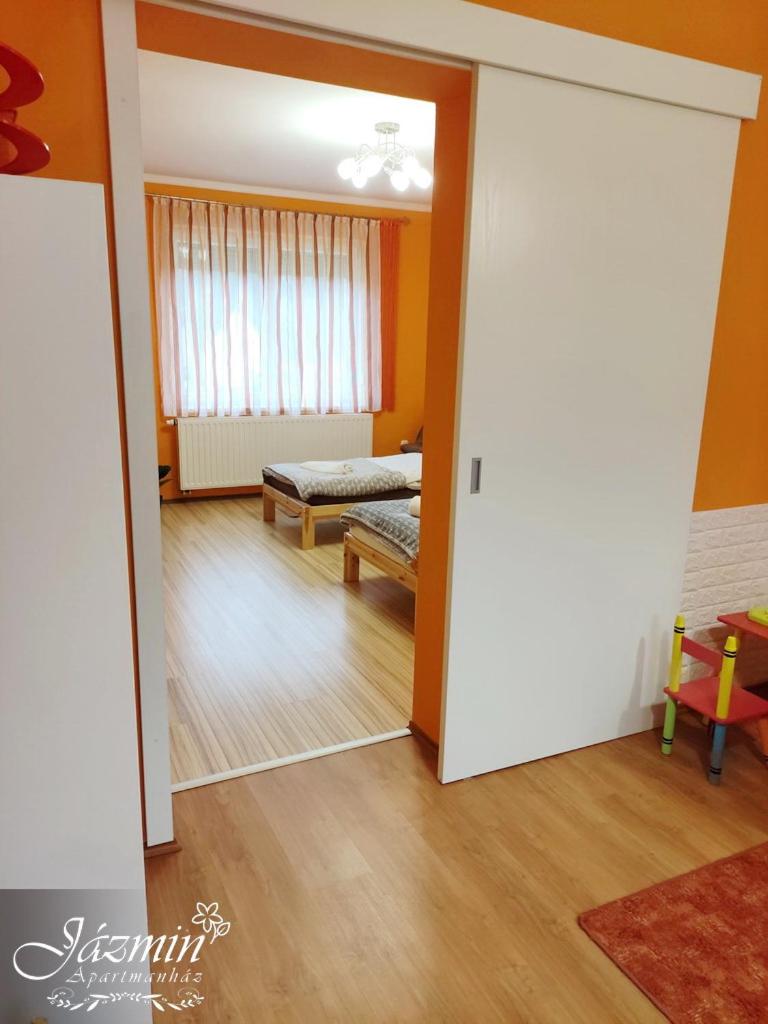 Jázmin Apartmanház