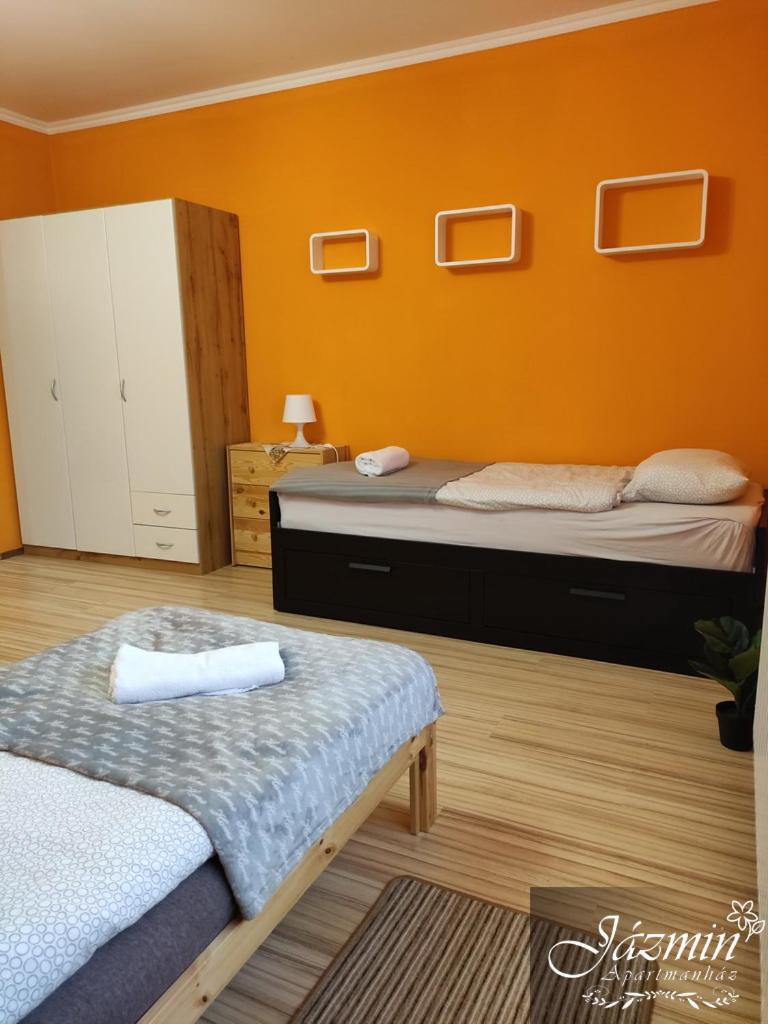 Jázmin Apartmanház