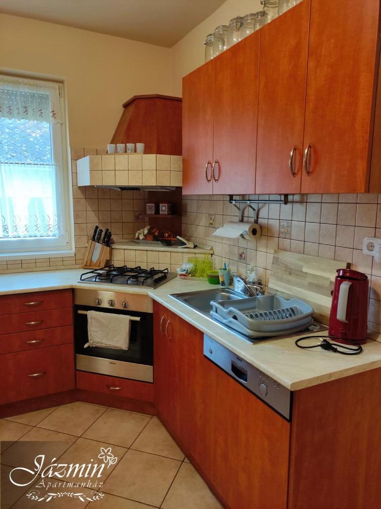Jázmin Apartmanház