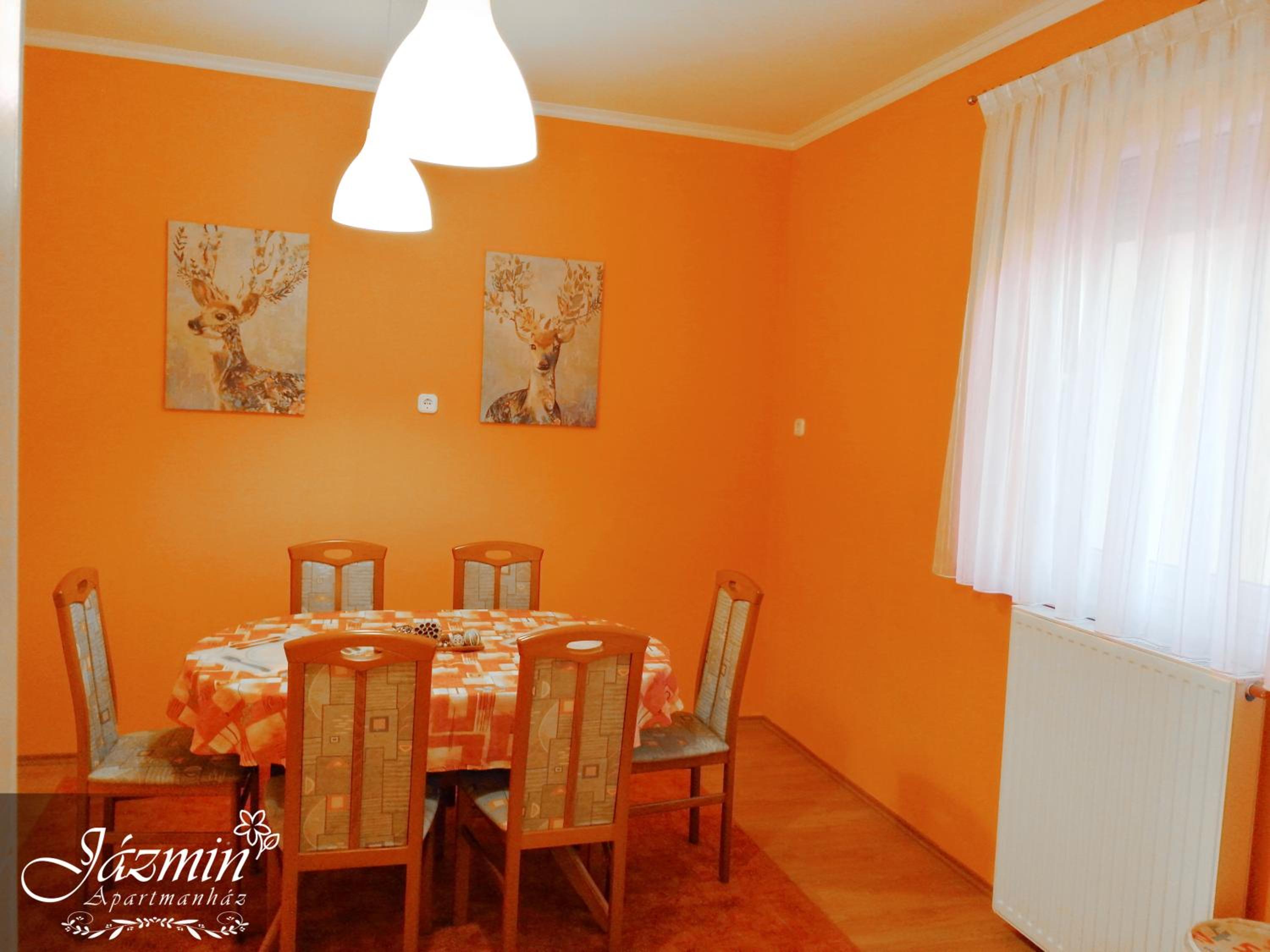 Jázmin Apartmanház