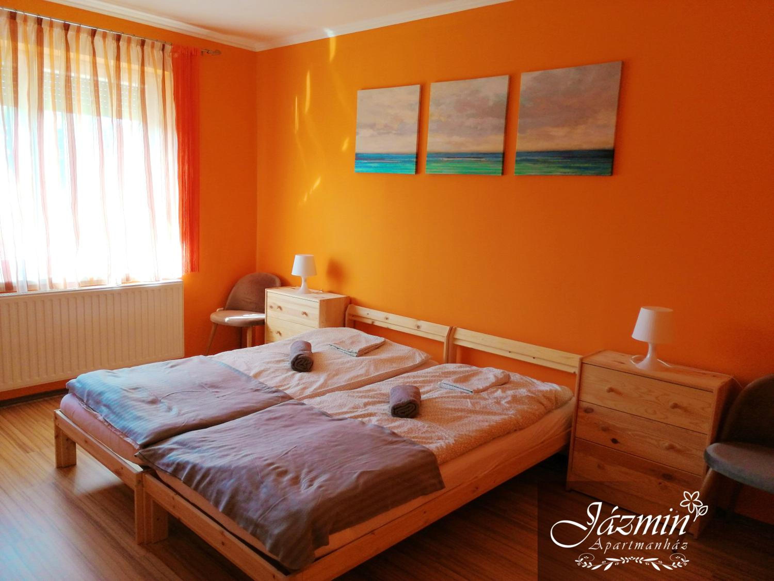 Jázmin Apartmanház