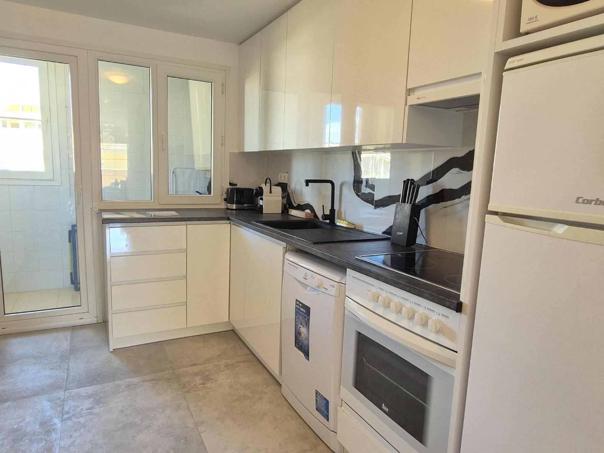 Marbella Vacations - Apartamento en zona Cabopino - Property Image 32
