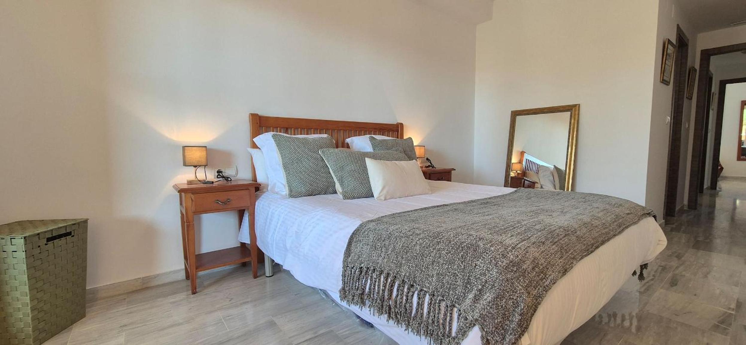 Marbella Vacations - Apartamento en zona Cabopino - Property Image 36