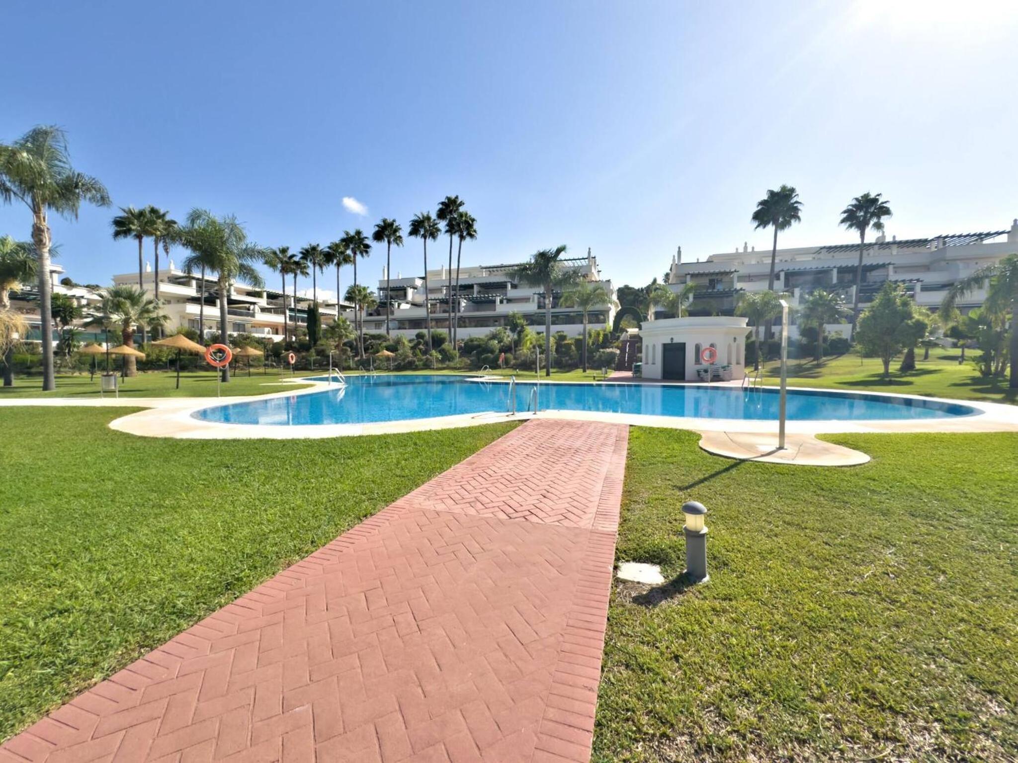 Moderno Apartamento Vacacional cerca de Puerto Banús-Playa