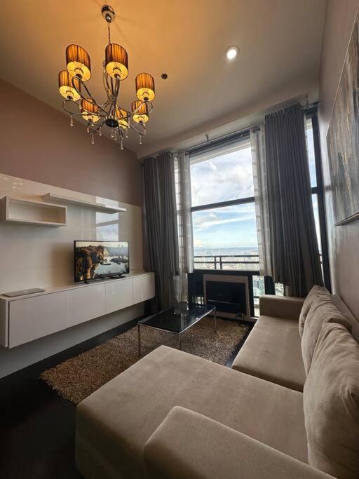 68F 1 Bedroom Penthouse Suite Gramercy Pool Sauna view 4
