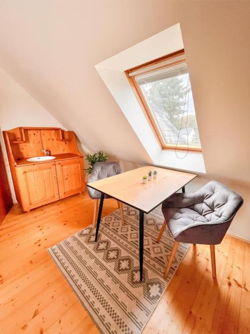 Luxuriöses Bauernhaus mit Garten und Parkplatz