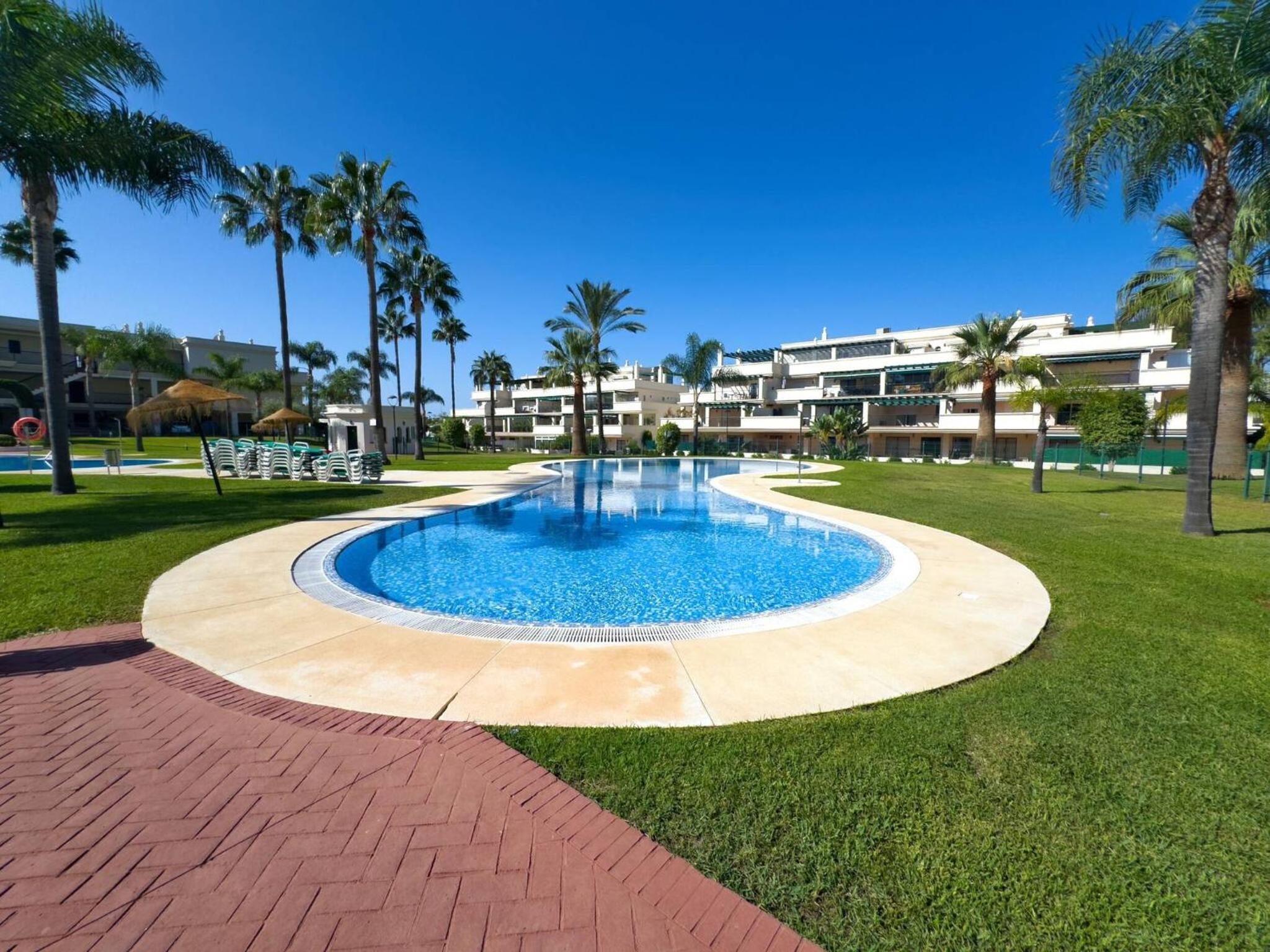 Moderno Apartamento Vacacional cerca de Puerto Banús-Playa