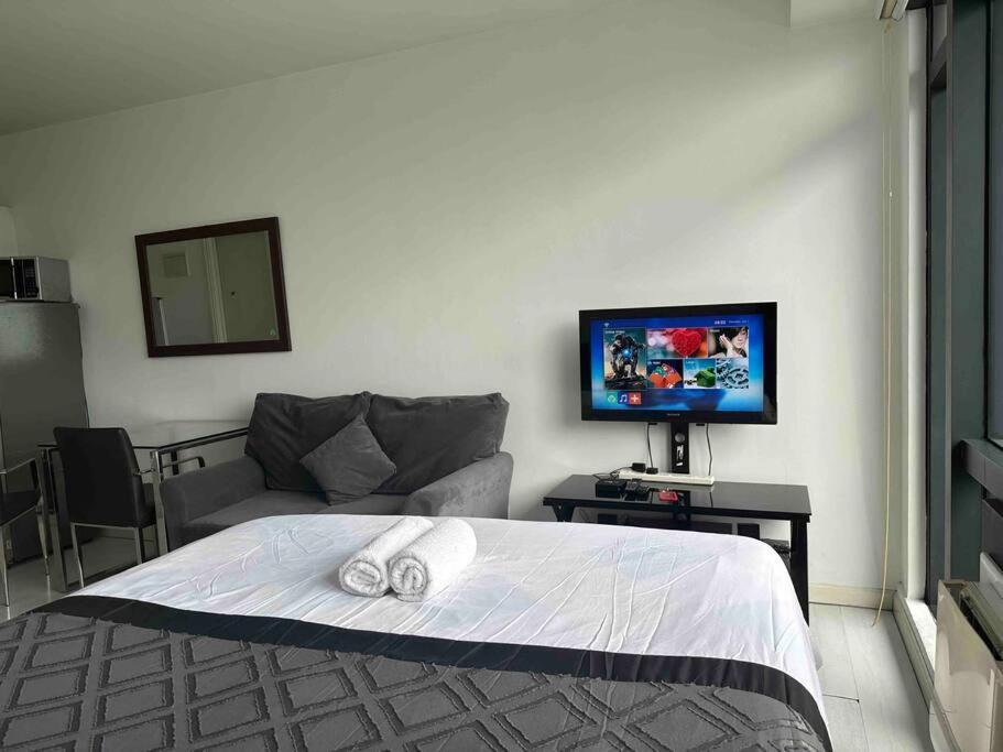 47F Studio Gramercy Wi-fi Pool Gym Sauna Makati