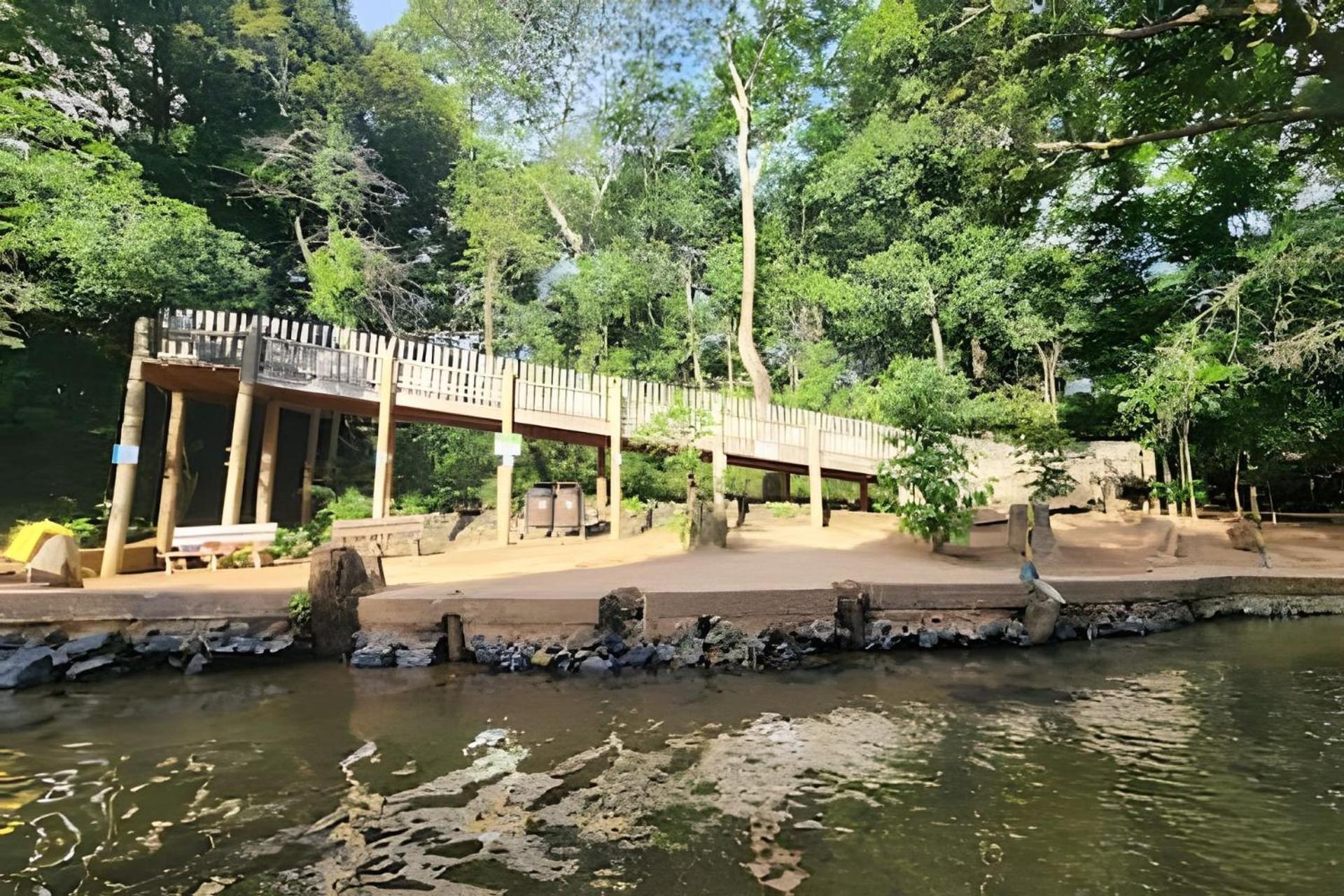 Apto no Park Veredas com acesso ao rio de águas quentes e área de lazer espetacular