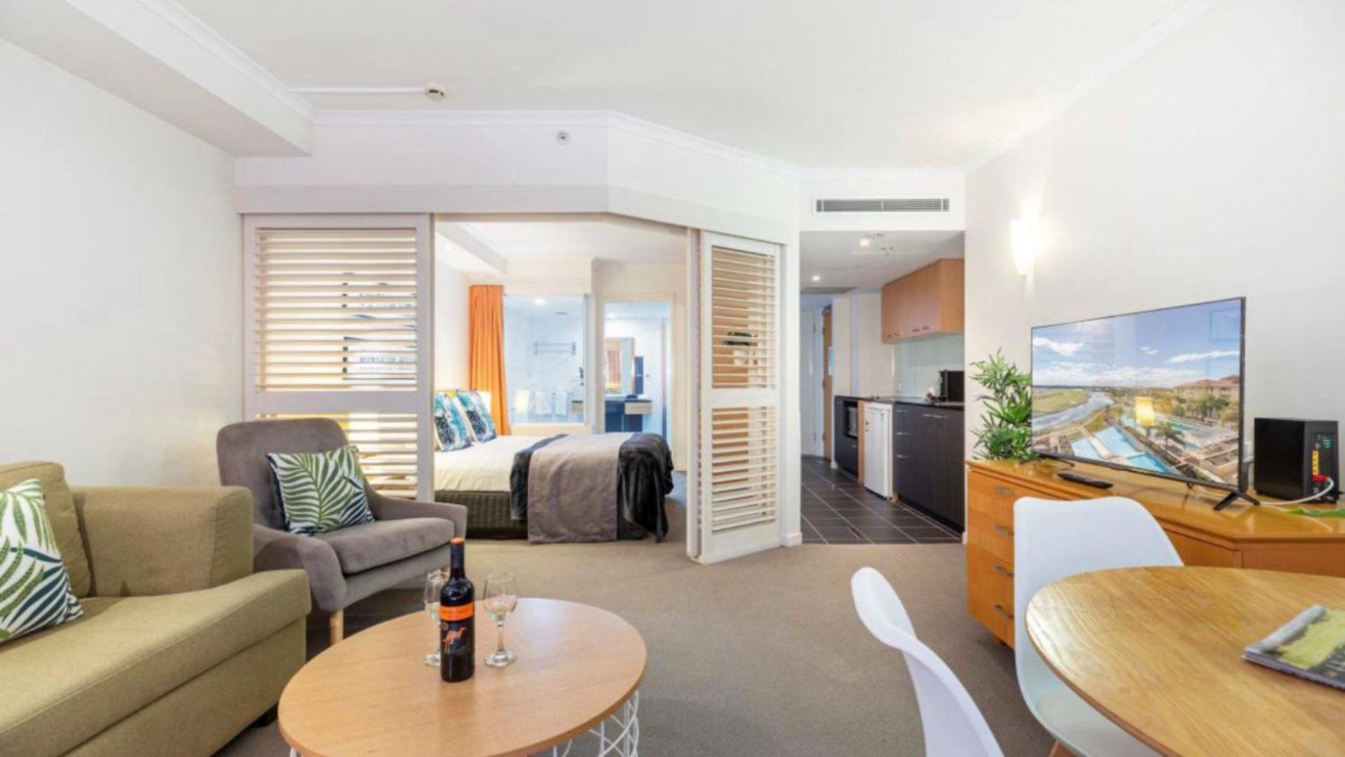 Spa Apartment - Beautiful Views Of Golf Course!