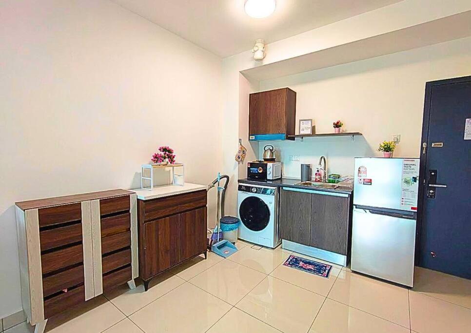 Cozy Lakeview Bliss, Peaceful Retreat #LE1 view 4