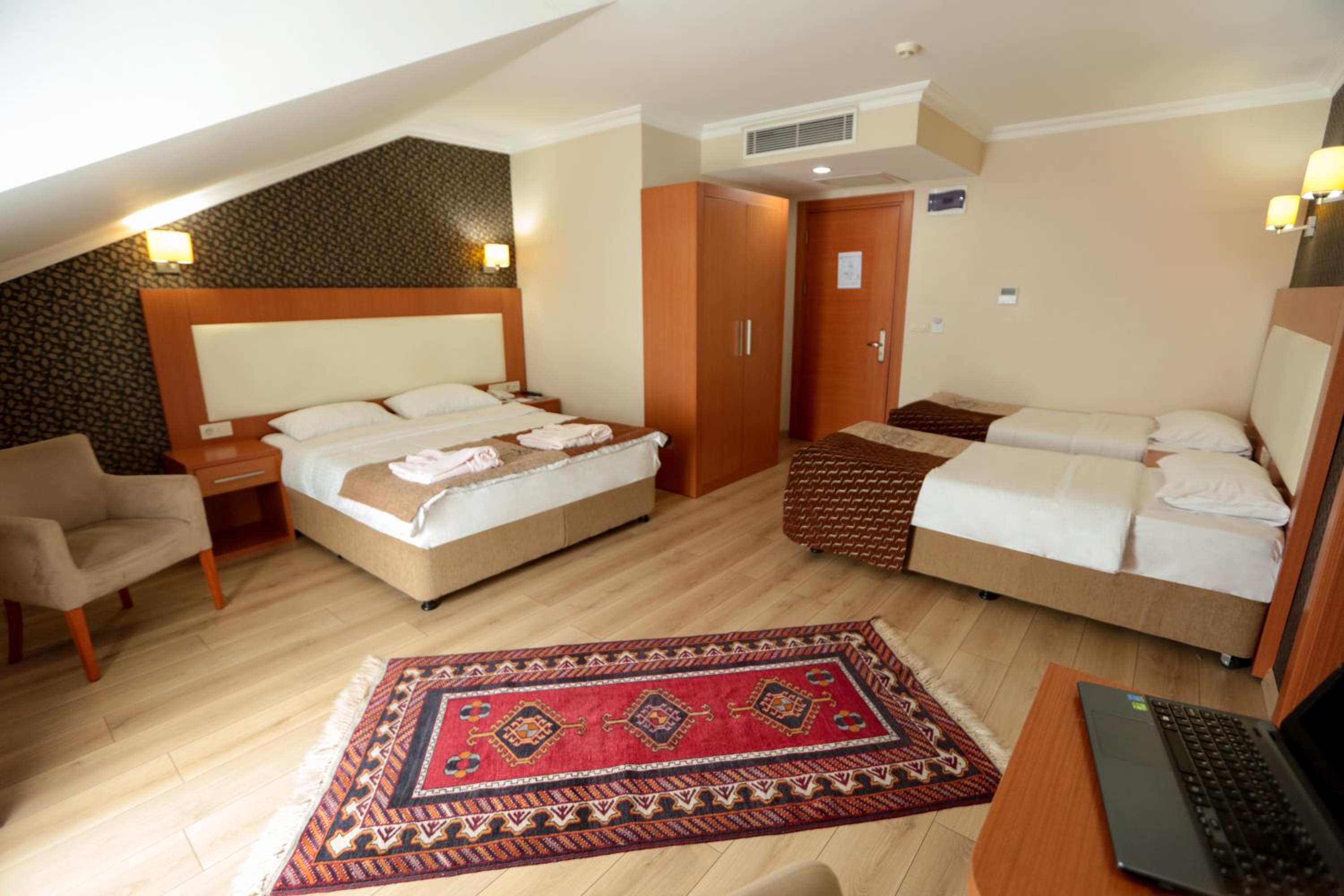 Grand Hotel Avcilar - Image 20