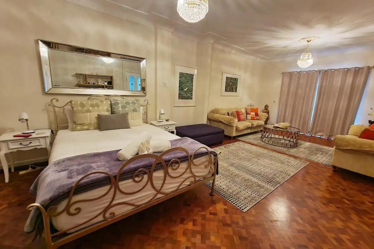 Dalia's Blue Mountain Retreat