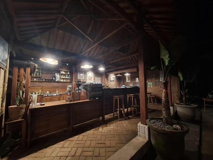 Harmoni Sawah And Resto view 2