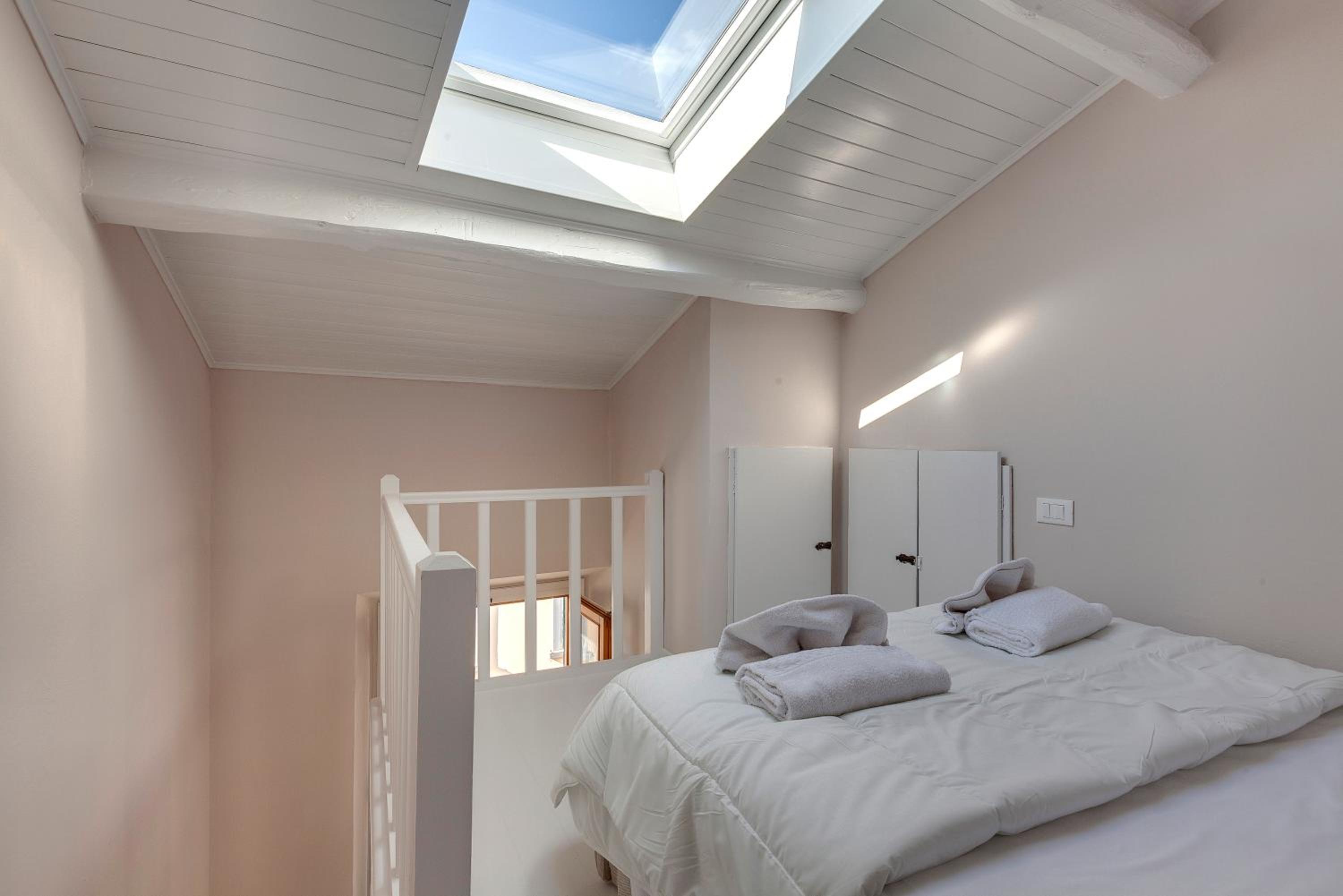 Francesco Apartment by Mamo Florence