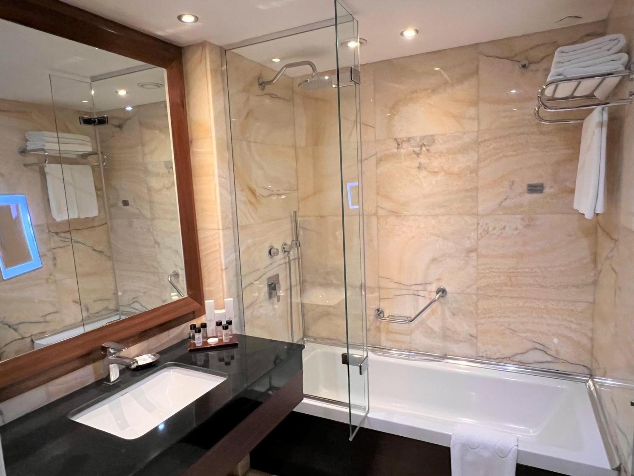 Crowne Plaza Istanbul Harbiye, an IHG Hotel - Image 116