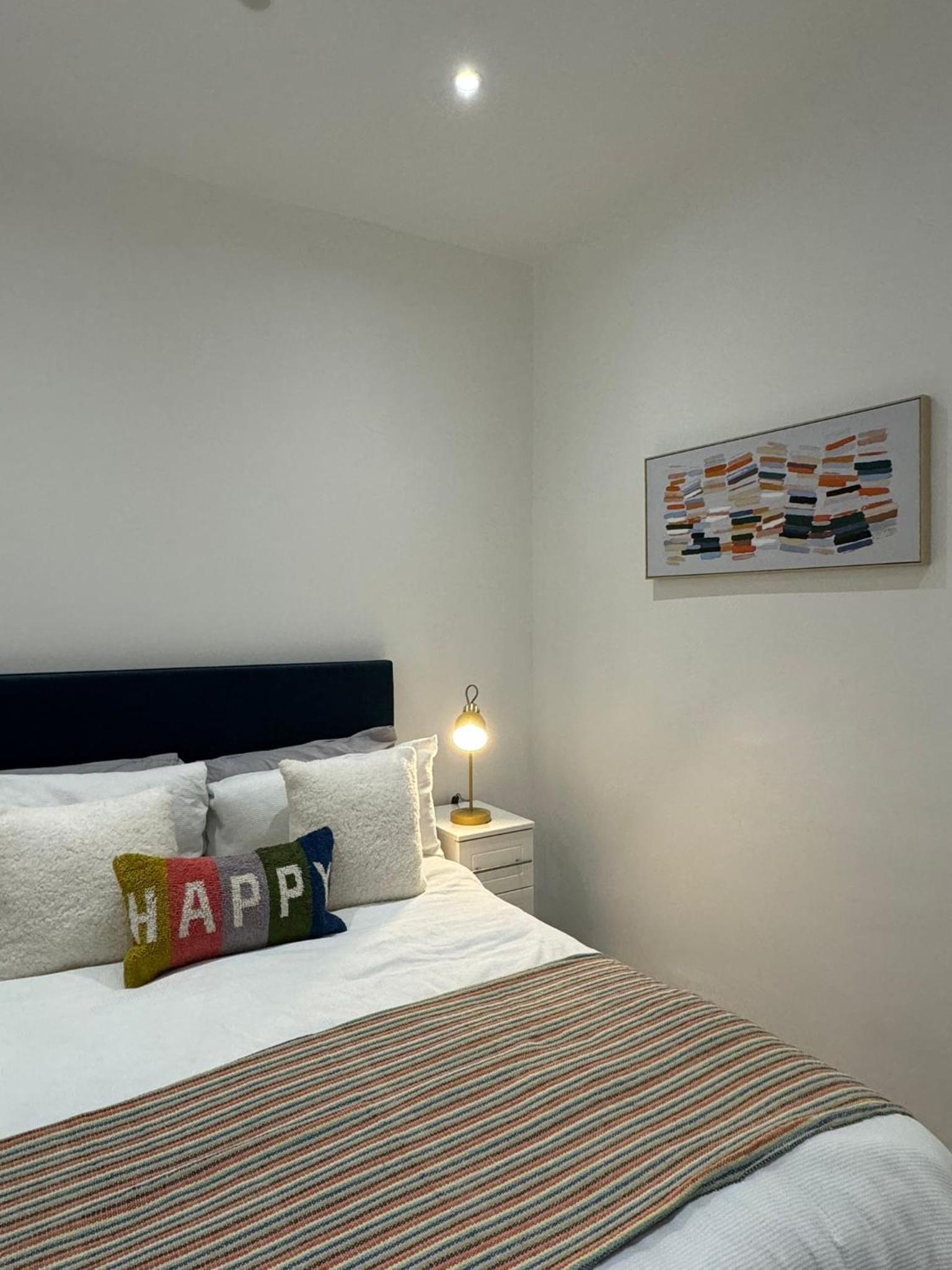 Modern apartment with sea views view 5