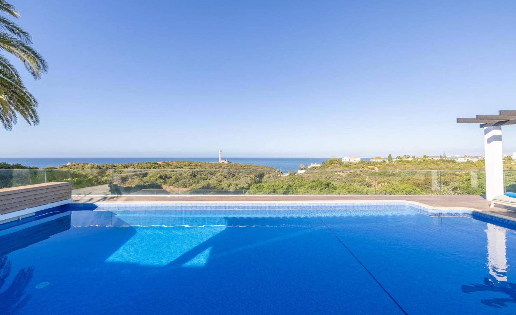 Villa Alice - Walk to beach Pool Tennis court view 3