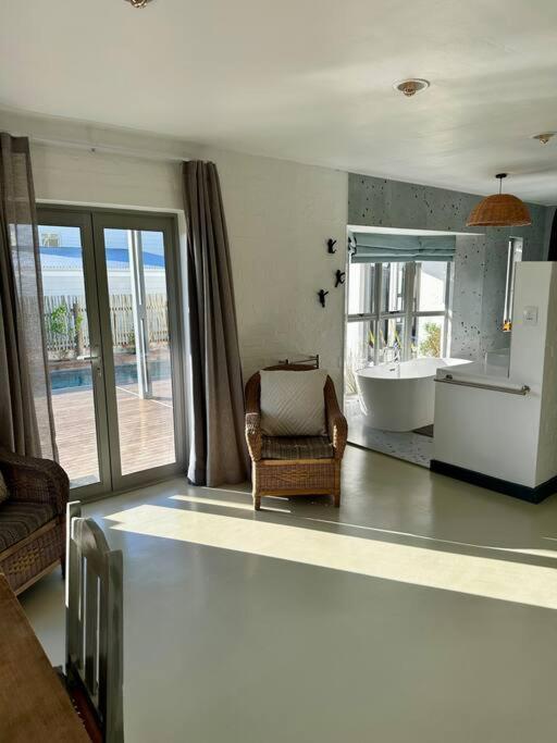 Coastal Charm Villa Kommetjie