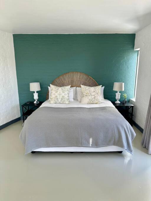 Coastal Charm Villa Kommetjie