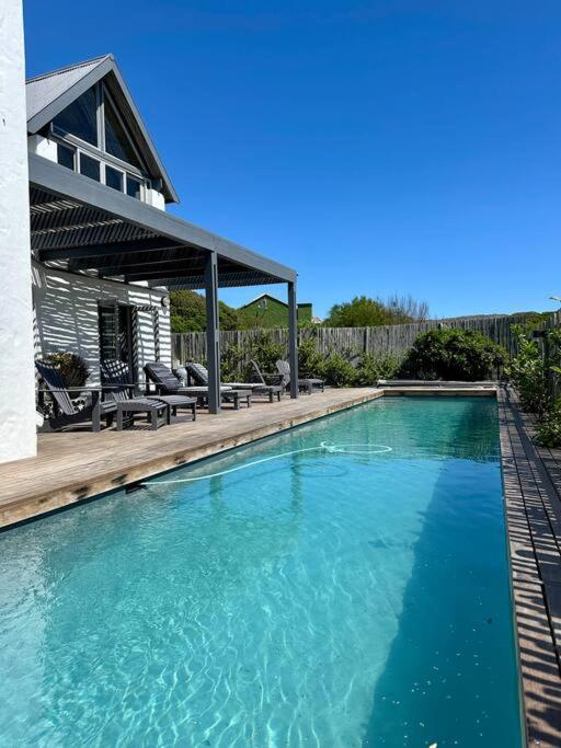 Coastal Charm Villa Kommetjie