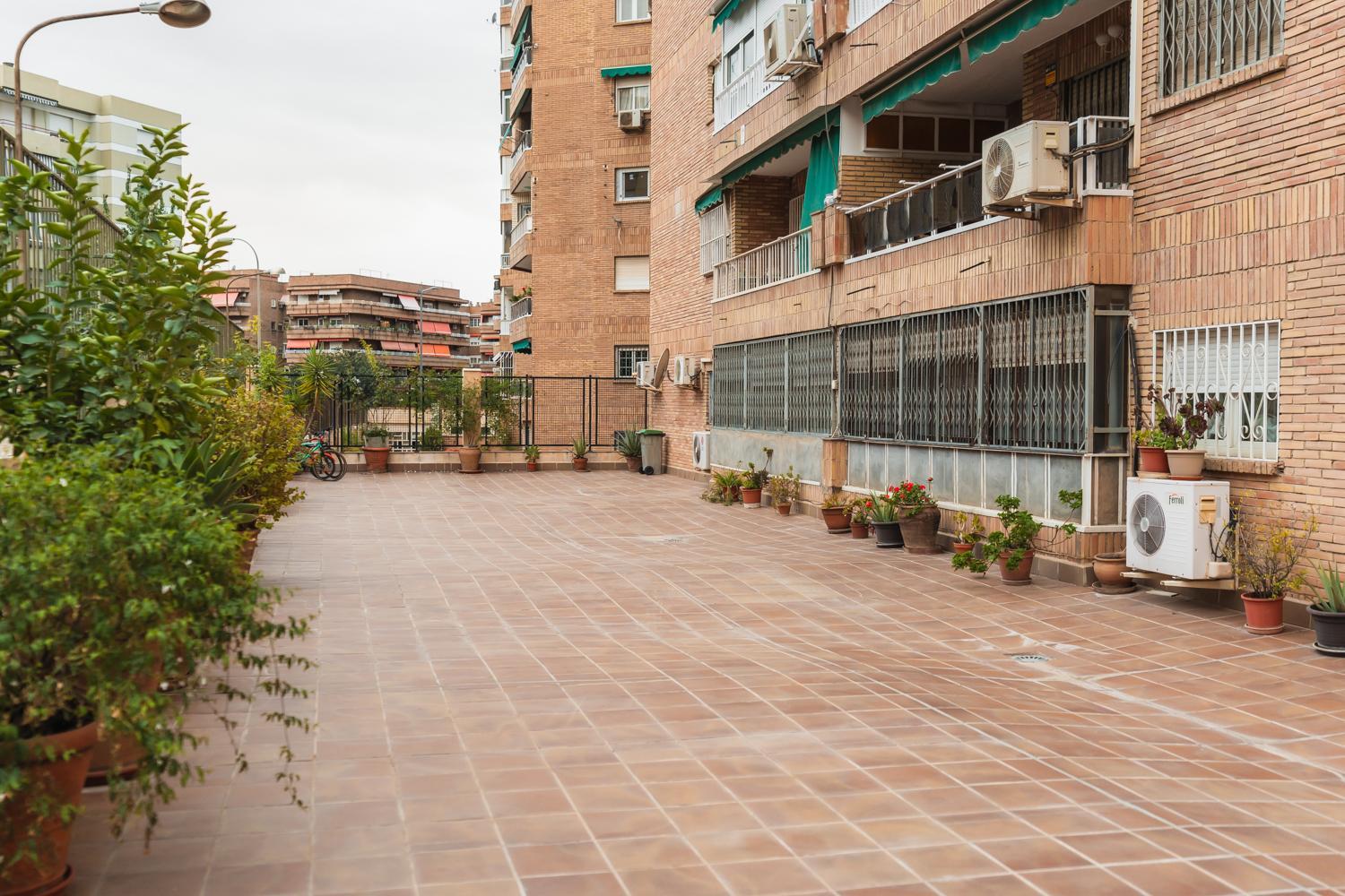 Las Flores Apartment